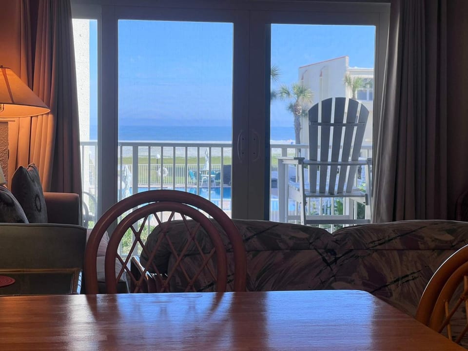 Relaxing Poolside Ocean View Townhouse Condo C-32 House in Saint Augustine Beach