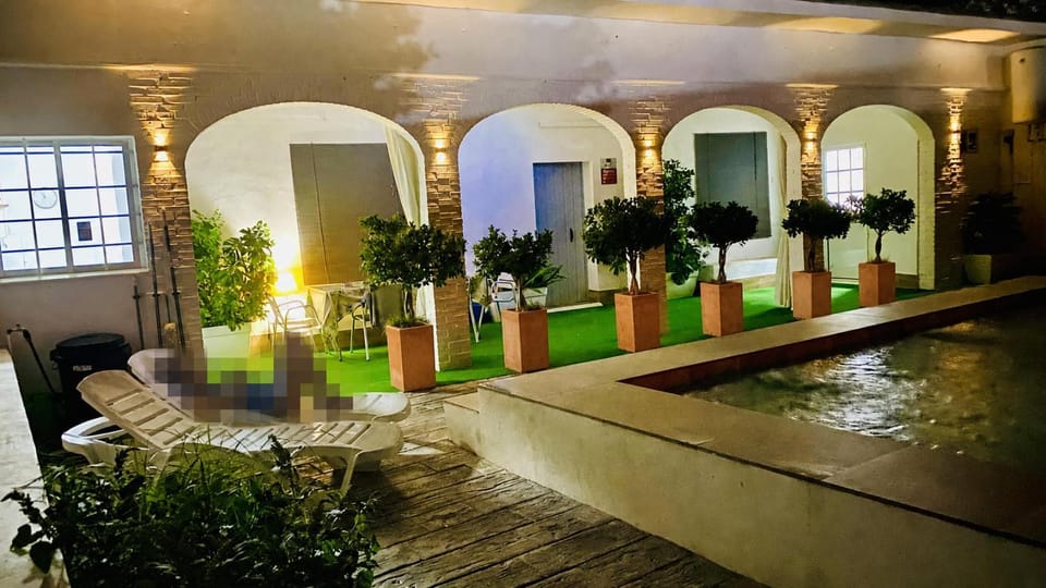 Property building, Swimming pool