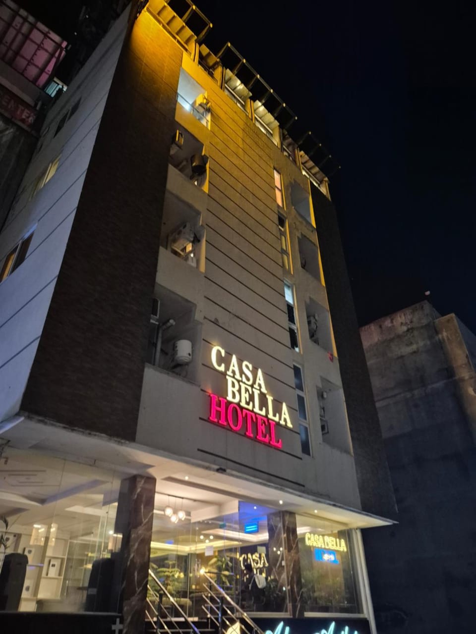 Property building, Facade/entrance, Location