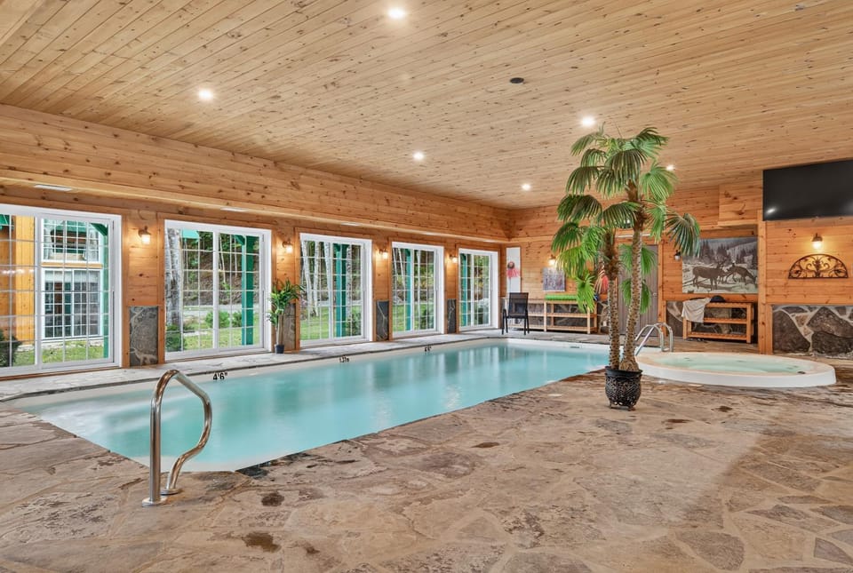 Pool view, Swimming pool