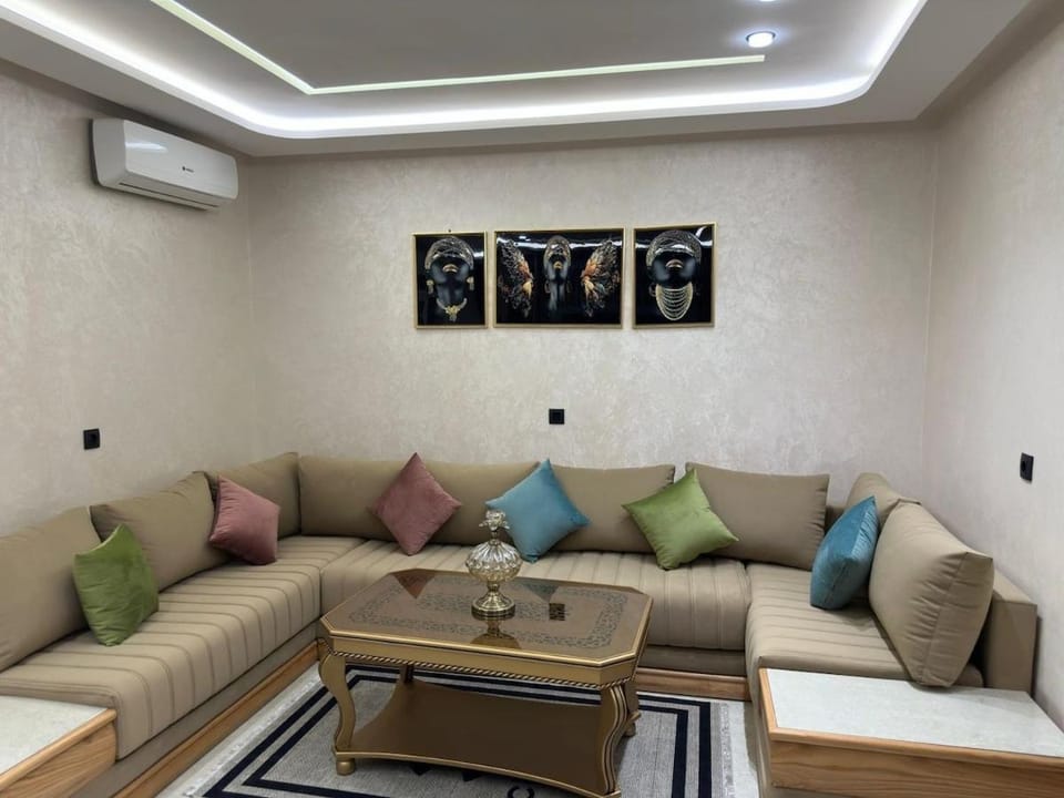 Living room, air conditioner