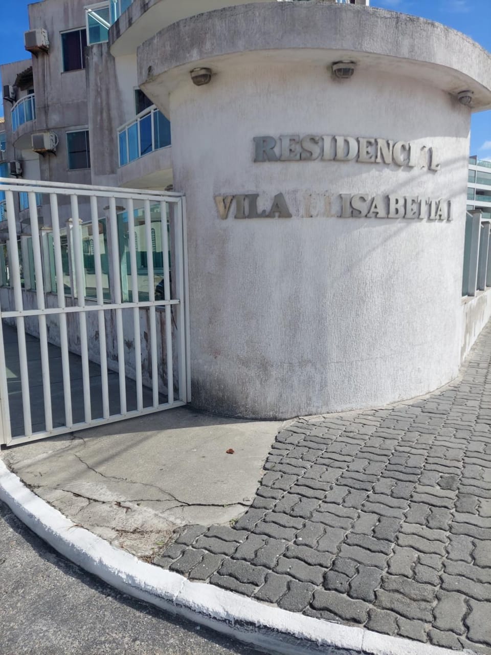 Facade/entrance, Day