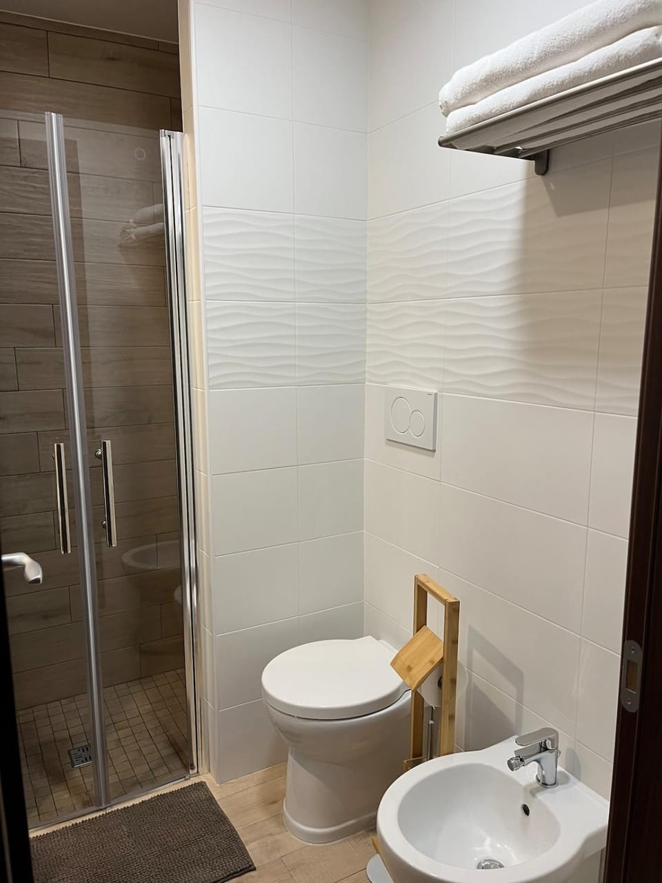 Shower, Bathroom, bidet