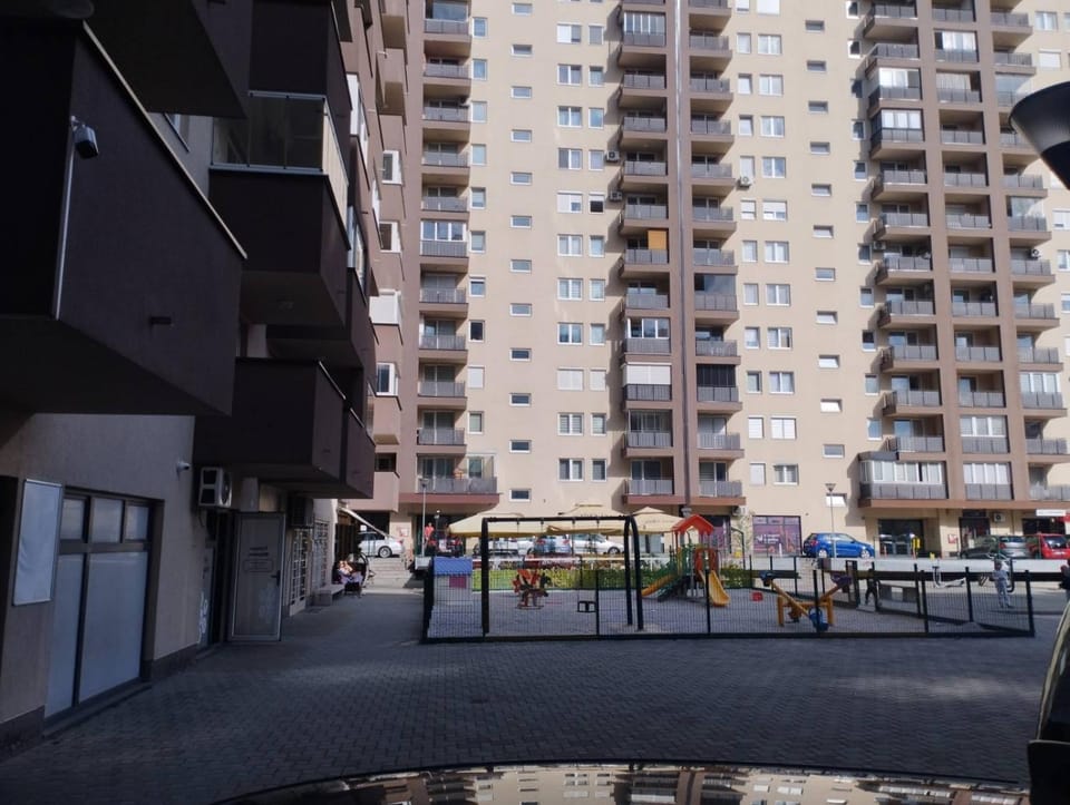 Property building, Day, Neighbourhood, Children play ground, Street view