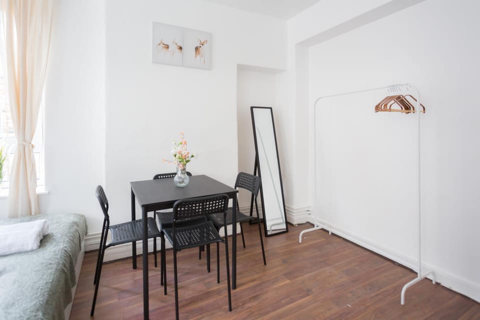 Living room, wardrobe
