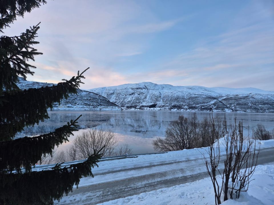 Sjarmerende 50-tallshus med utsikt og ro House in Lapland