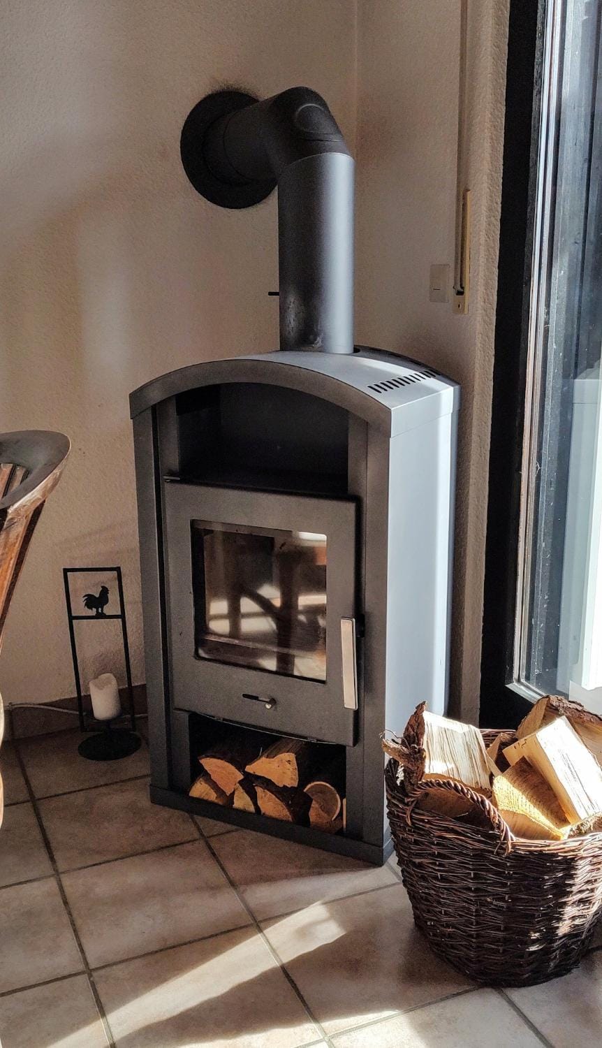 Living room, fireplace