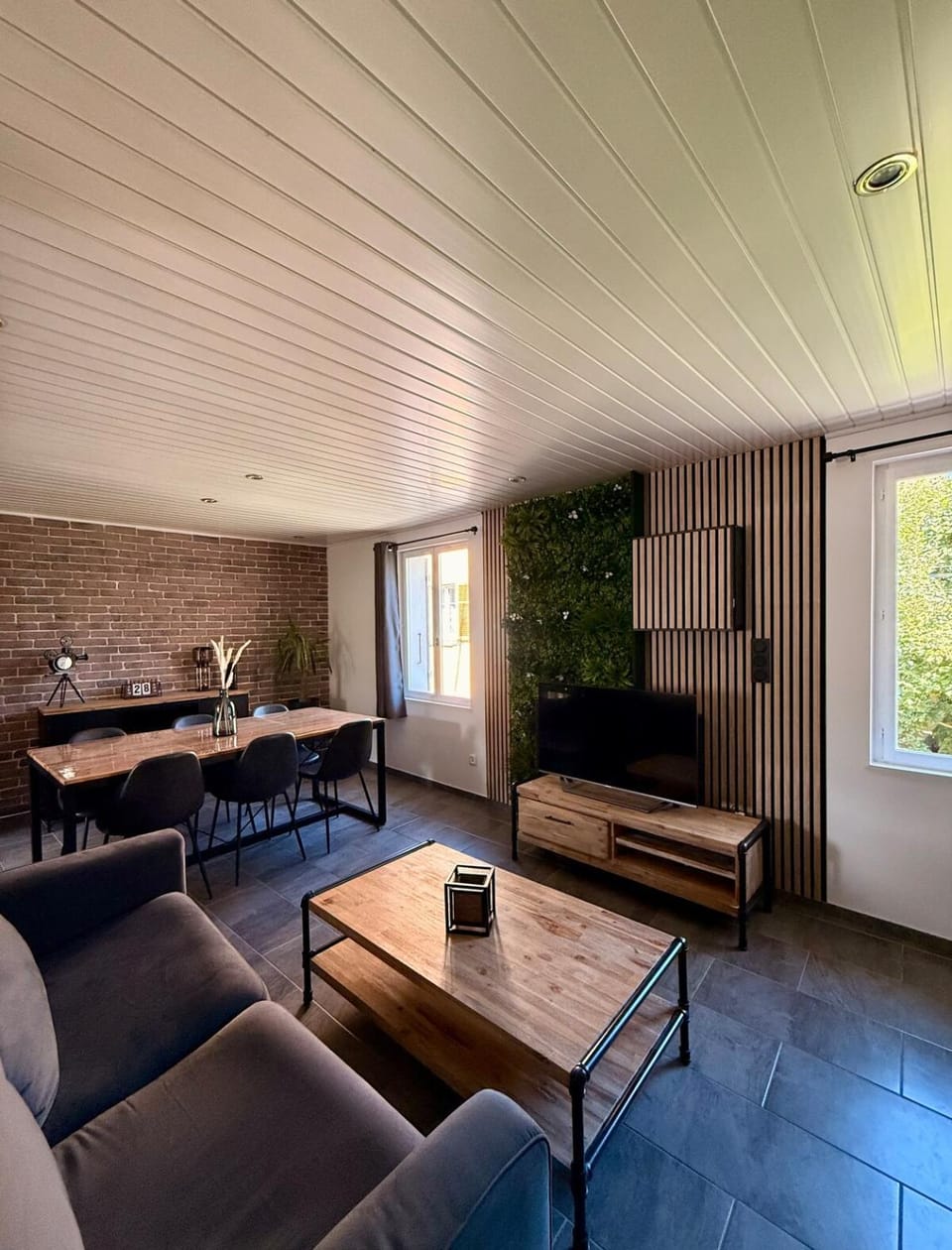 Secret Factory & Spa Apartment in Grand Est