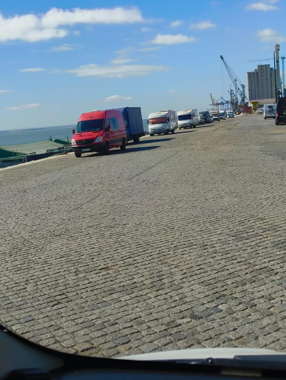 Caravana Poço Bispo 2 Campground/ 
RV Resort in Lisbon