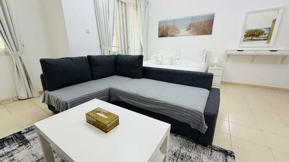 Living room, Photo of the whole room, Seating area