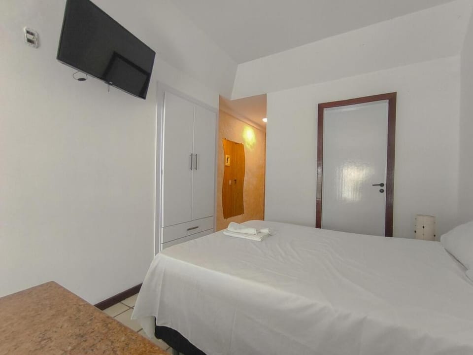 Lindo Studio ao Lado do Farol da Barra - Cozinha, Ar, Smart TV, Camareira, Psicina Apartment in Salvador