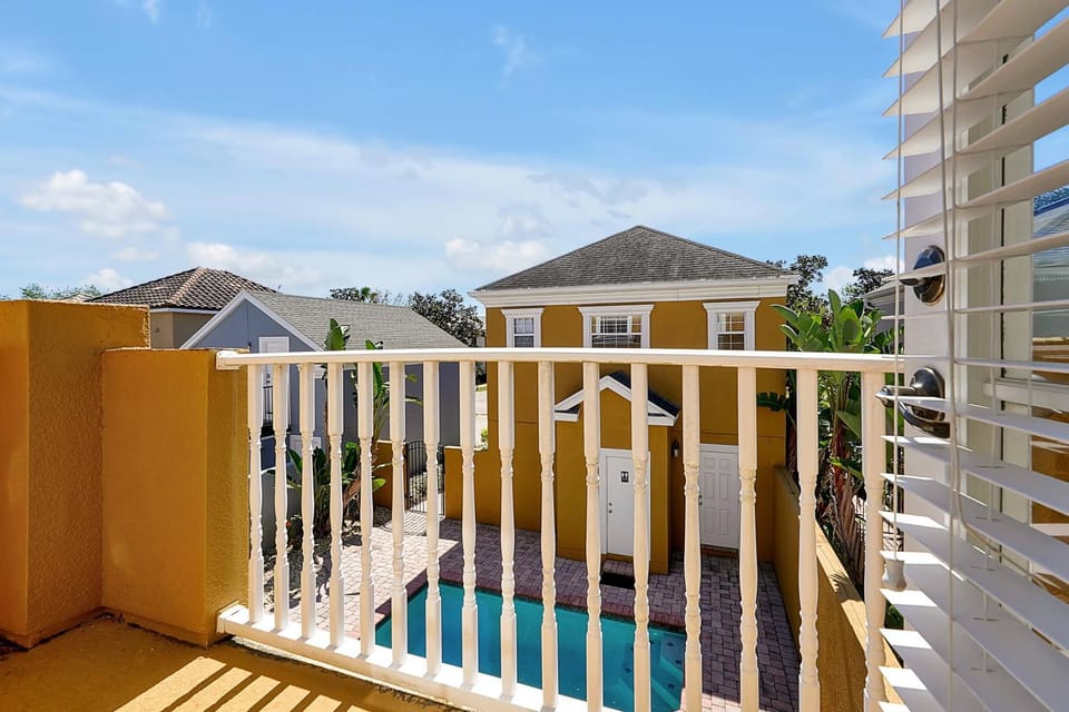 Elegant Escape at Reunion Near Disney w Pool House in Four Corners
