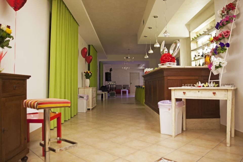 Communal lounge/ TV room, Lounge or bar, Area and facilities
