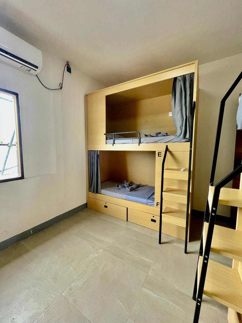 bunk bed