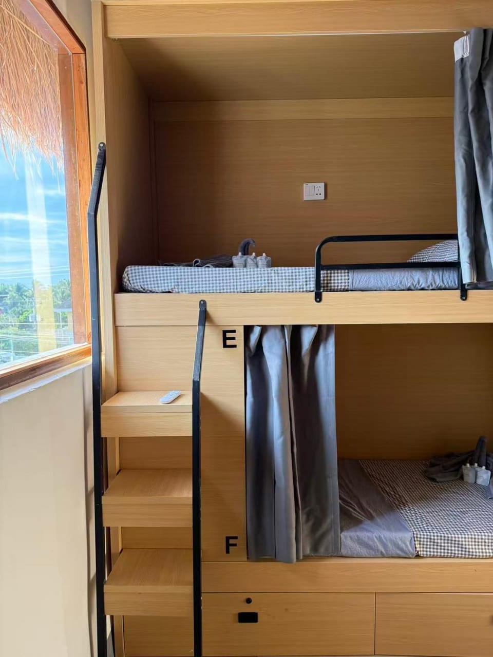 bunk bed