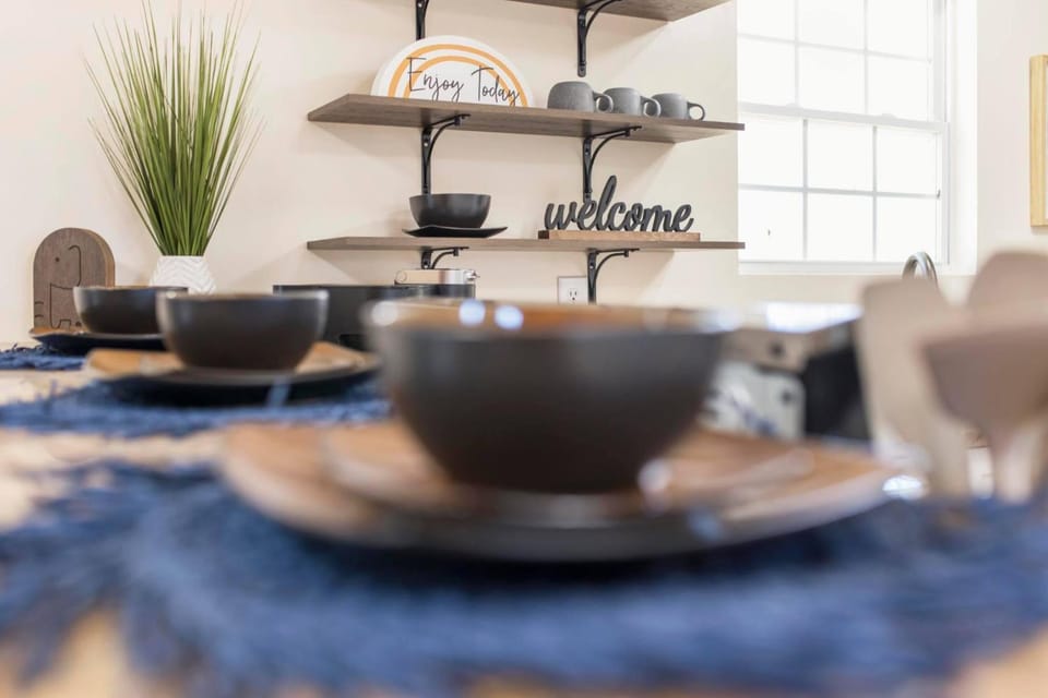 Kitchen or kitchenette, kitchen