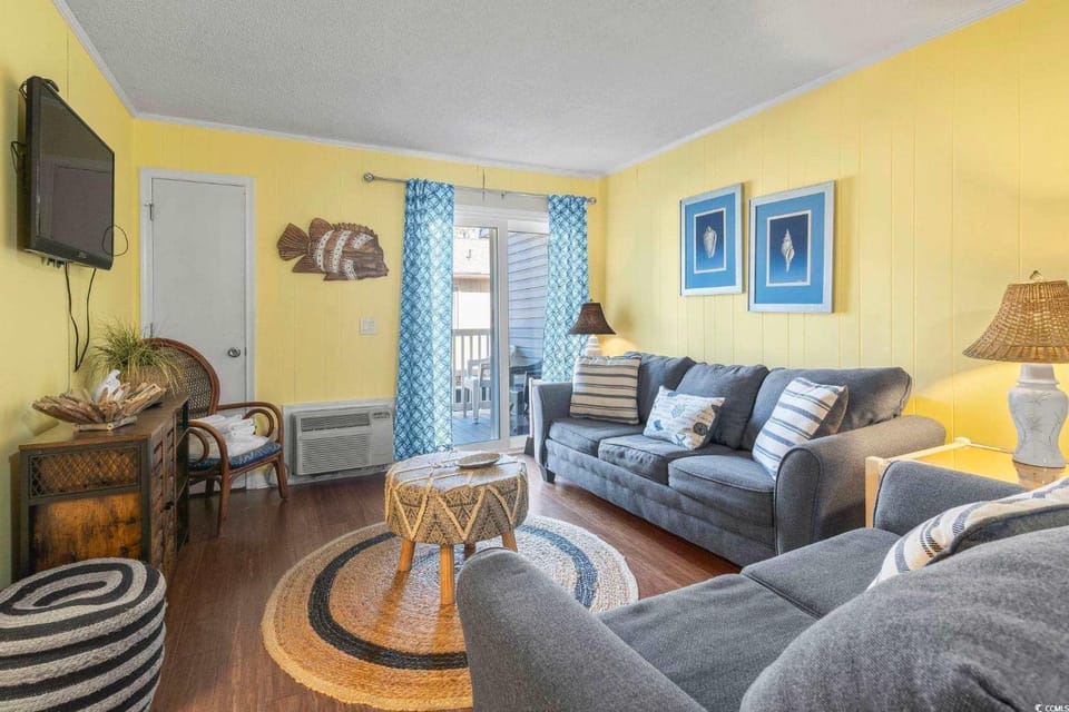 Stylish Boho Chic NMB Hideaway, Quiet Retreat great off season value! Apartment in North Myrtle Beach