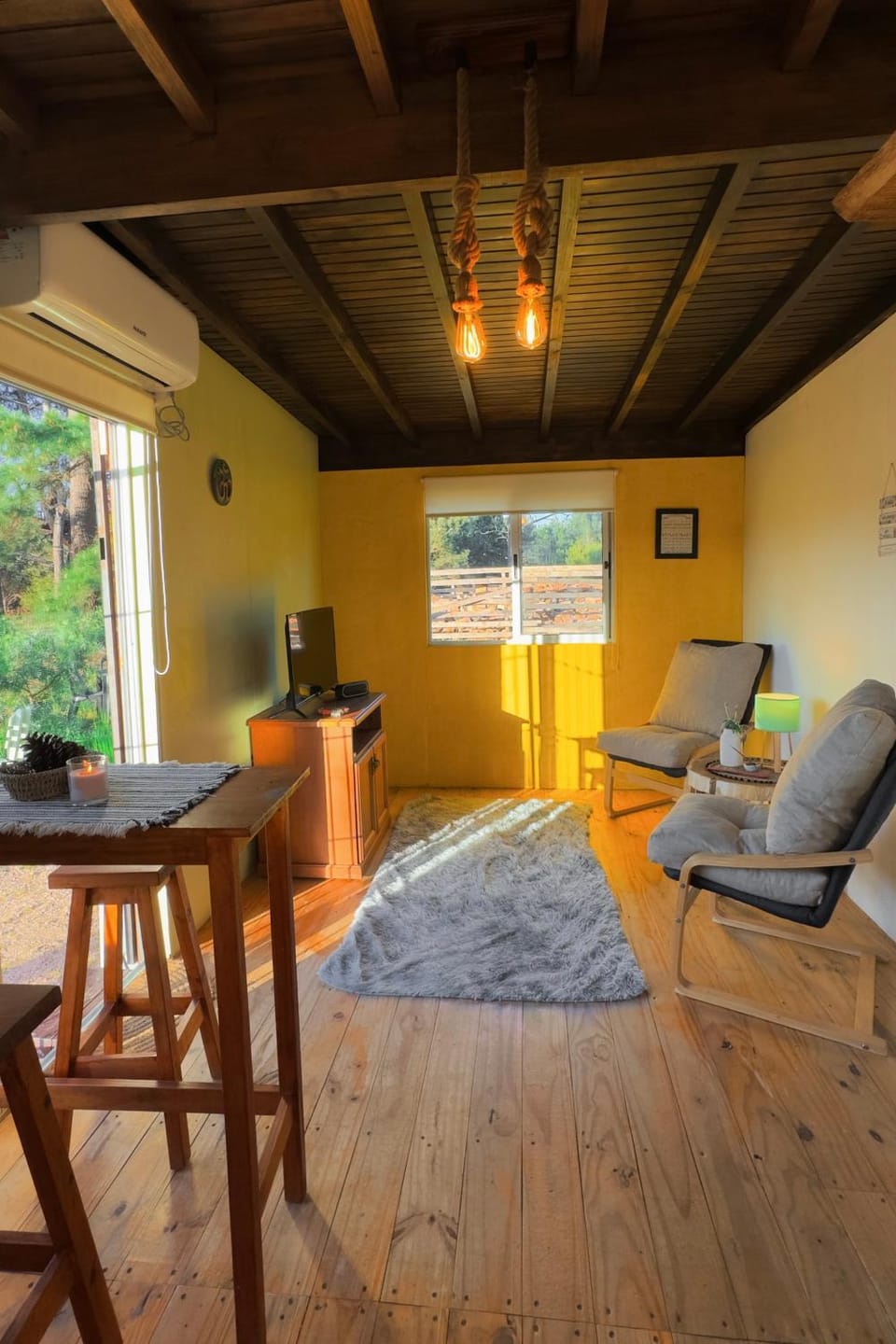 Beautiful romantic cabin for a relaxing getaway Cabin in Ciudad de la Costa
