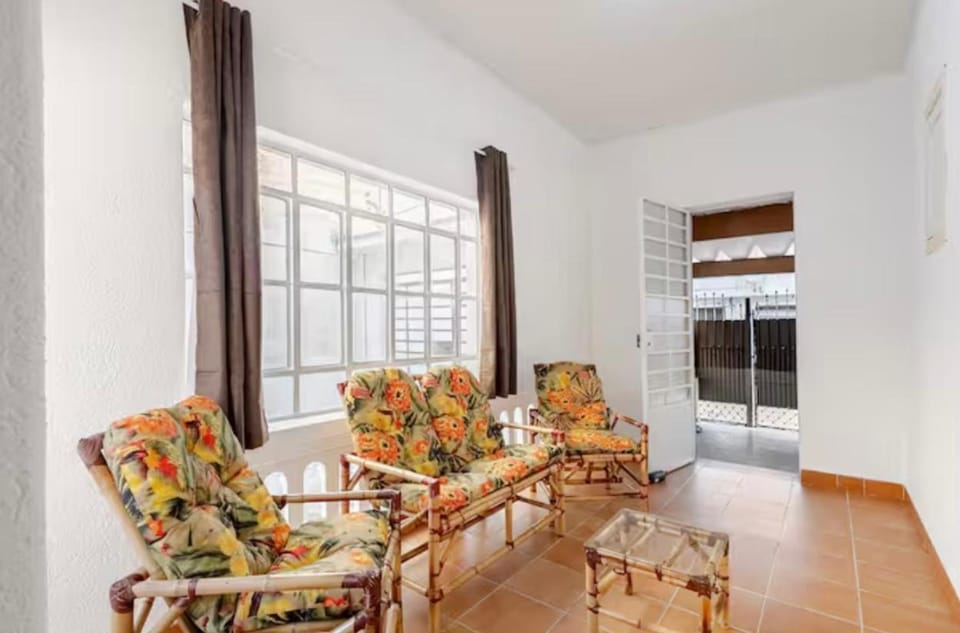Patio, Living room