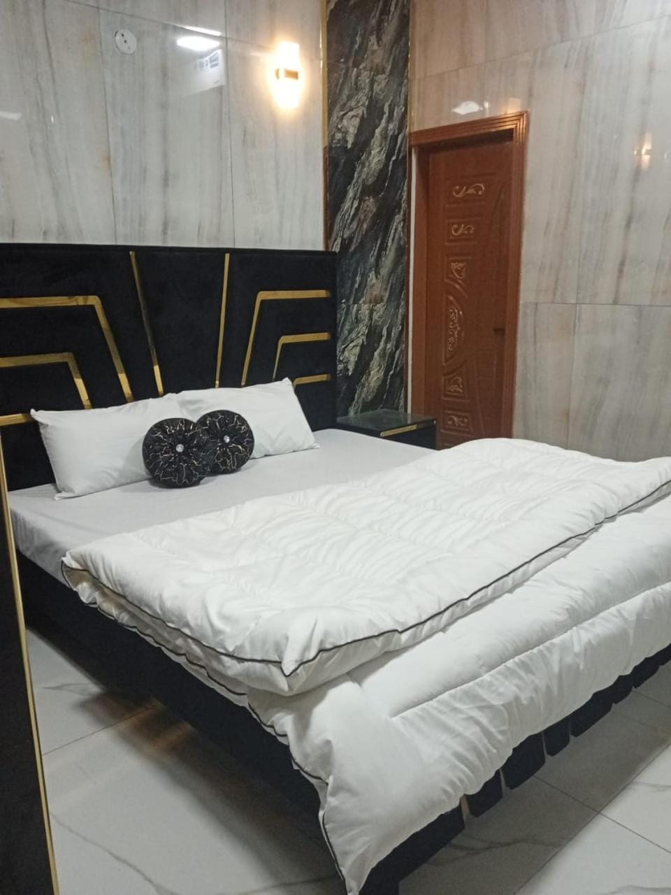 Al IMRAN villa 2 bedroom apartment Apartment in Lahore