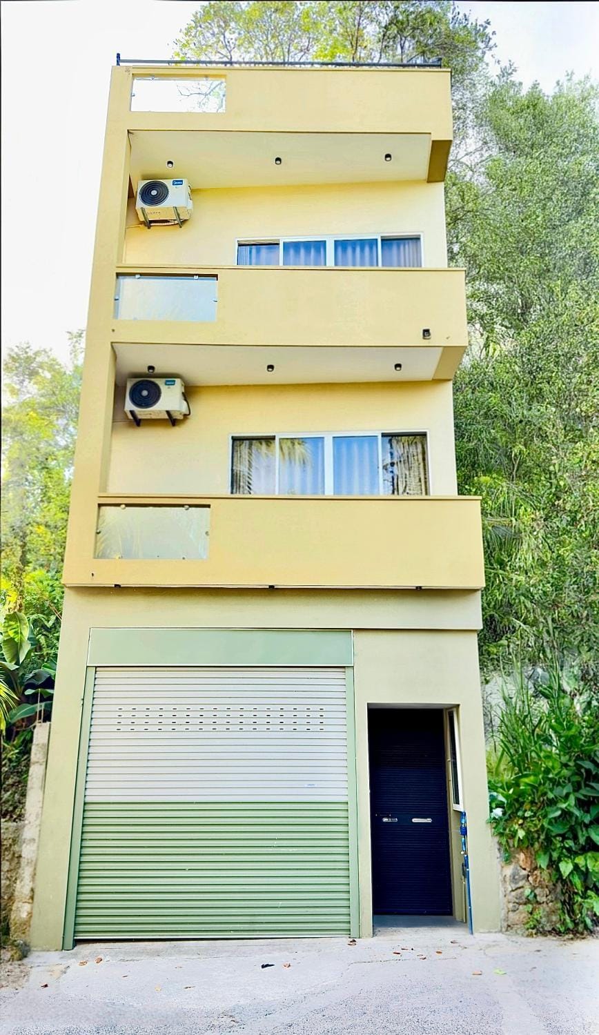 Sunrise Hill Apartment Apartment in Galle