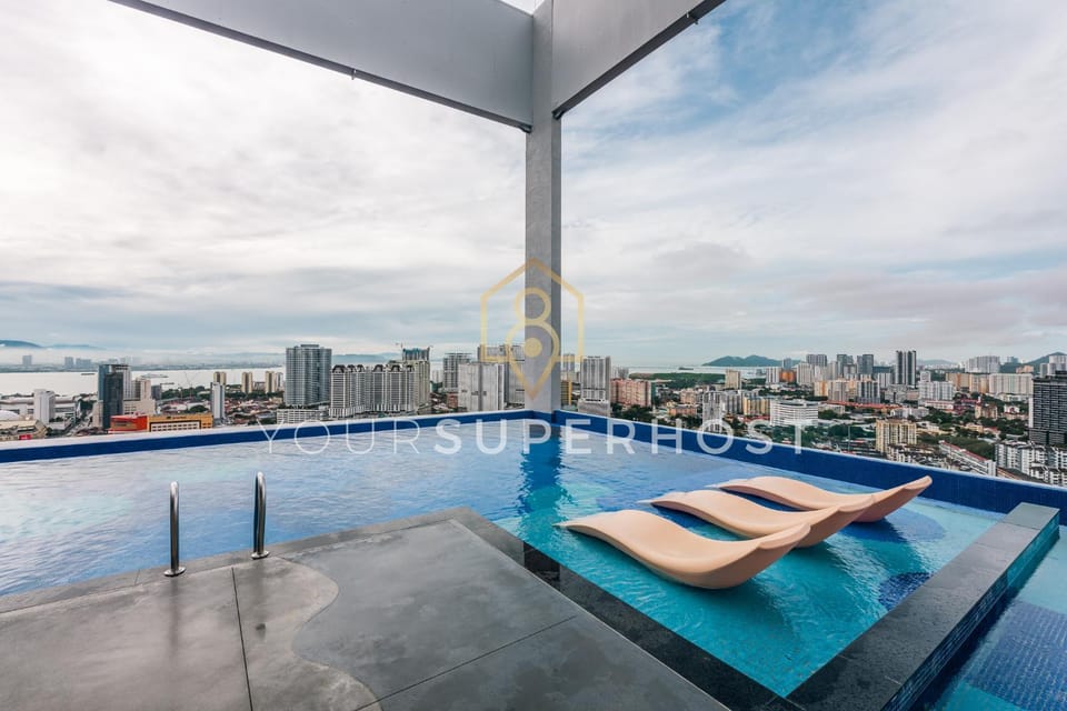 View (from property/room), City view, Pool view, Swimming pool, Swimming pool, sunbed
