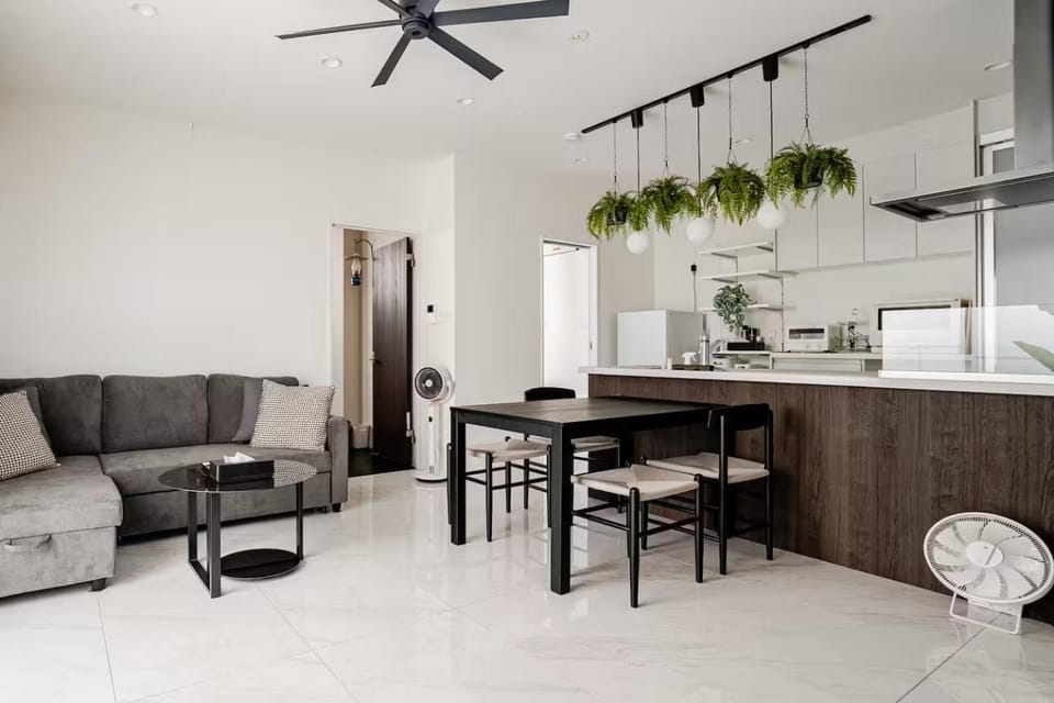 Living room, Dining area