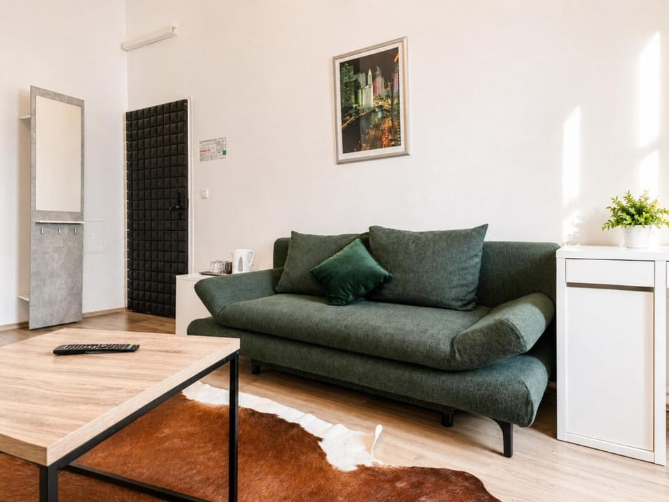 Kitchen or kitchenette, Seating area