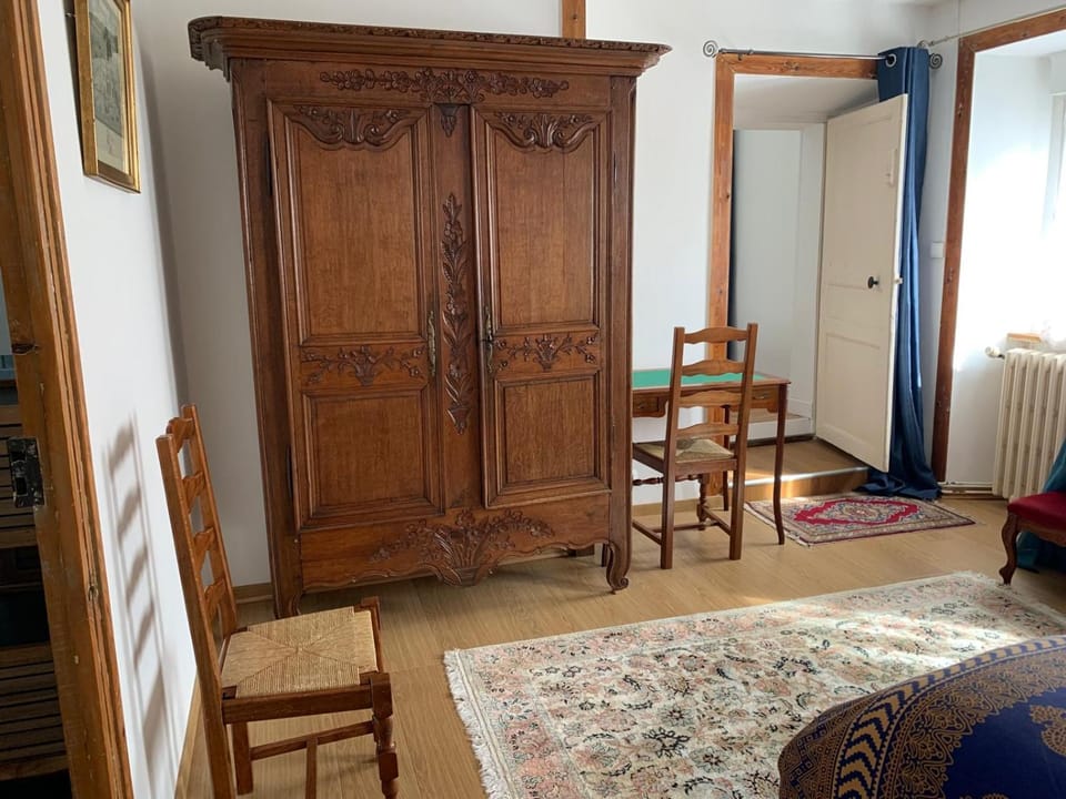 Living room, Bedroom, wardrobe