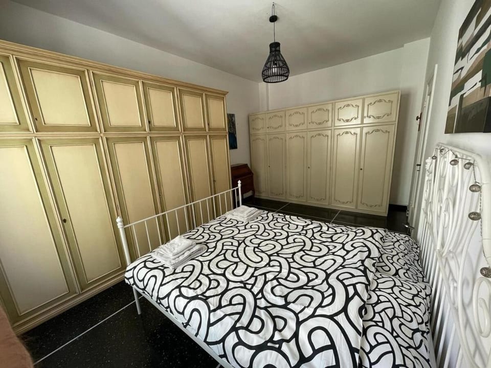 Cruise Lodge Vista Mare Apartment in Genoa