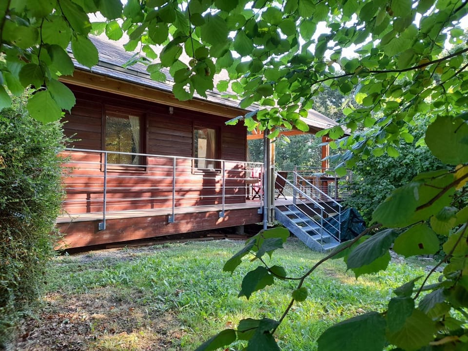 Property building, Garden, Balcony/Terrace