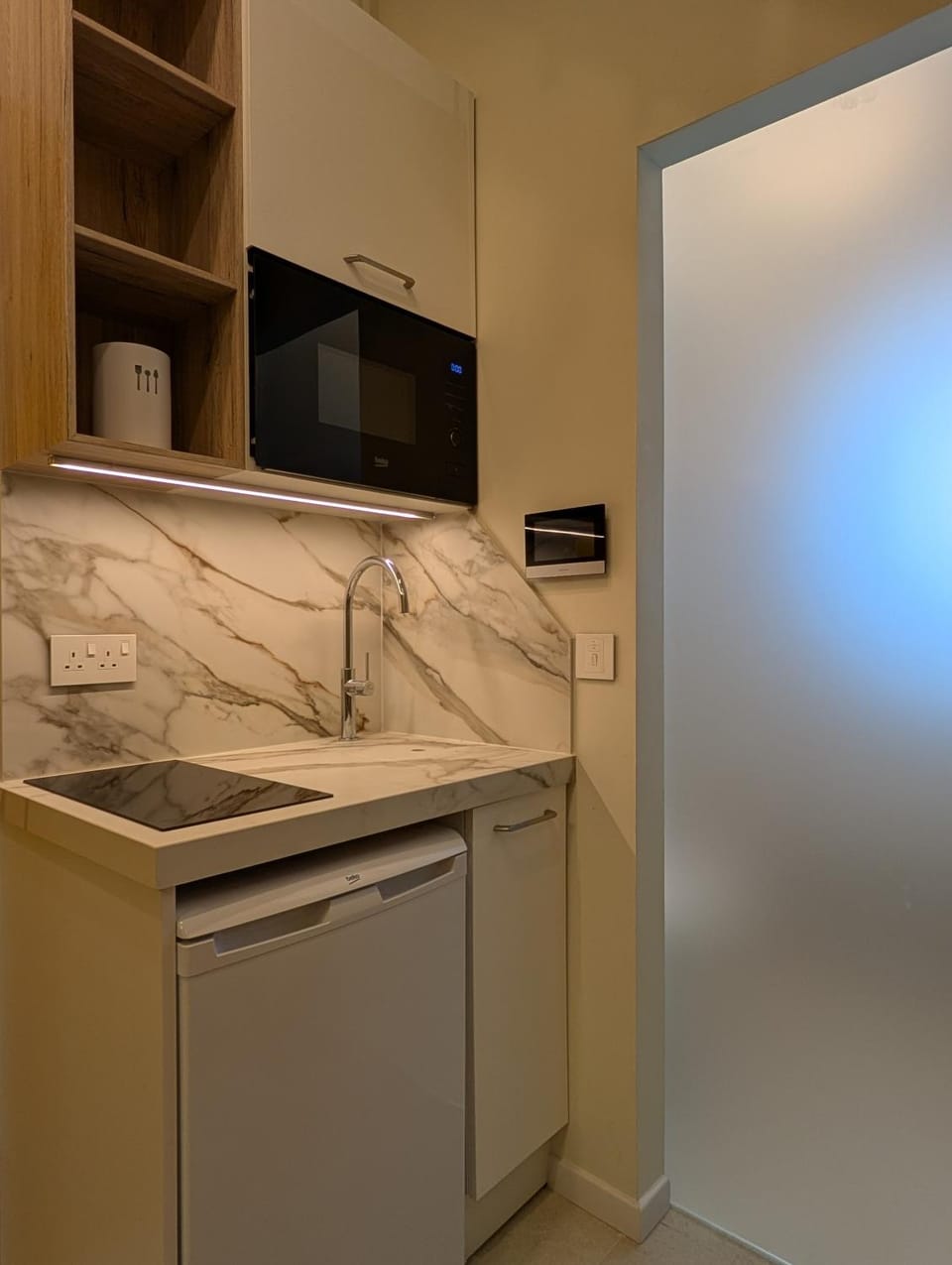 Kitchen or kitchenette, stove