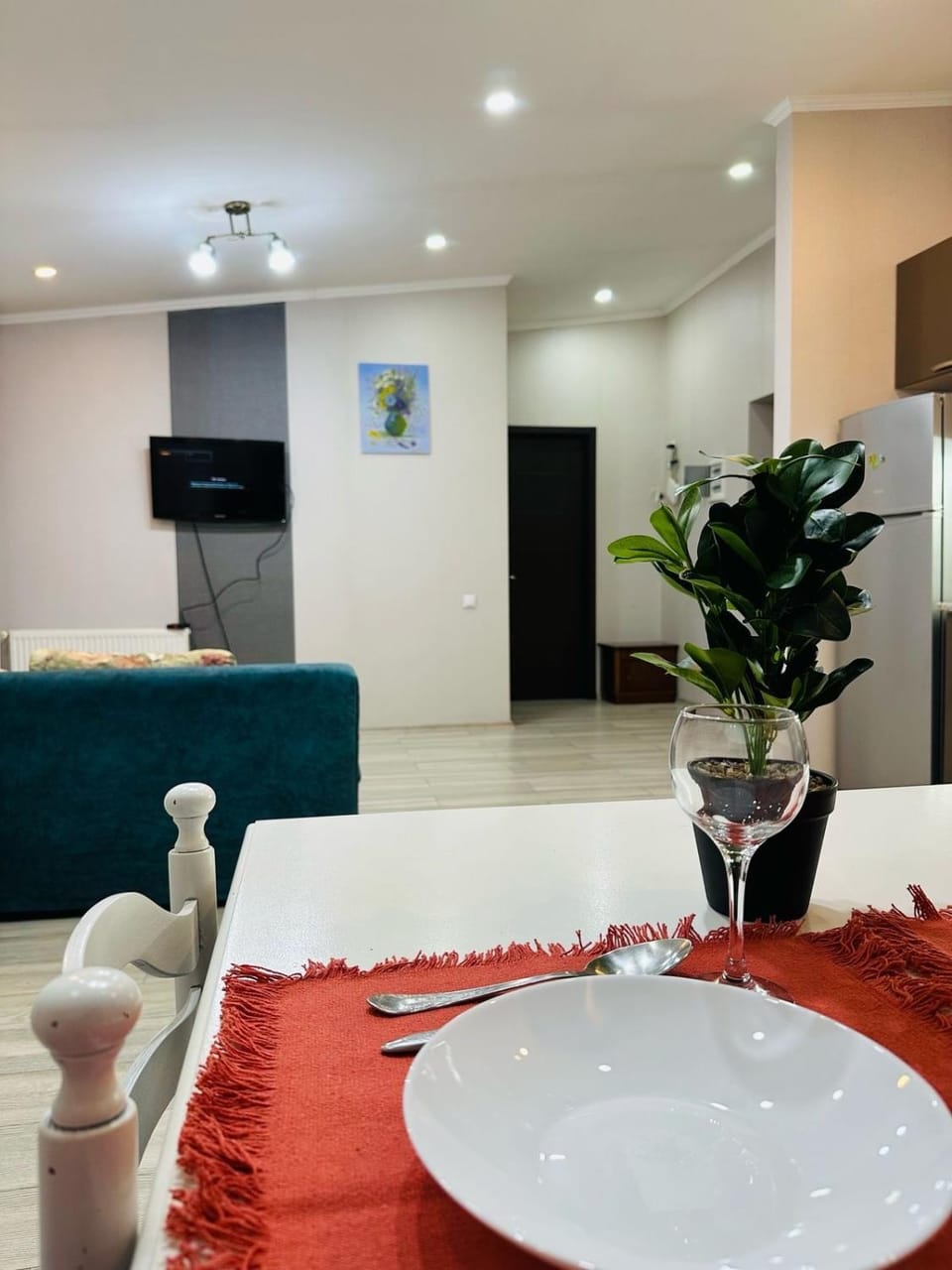 TV and multimedia, Kitchen or kitchenette, Dining area