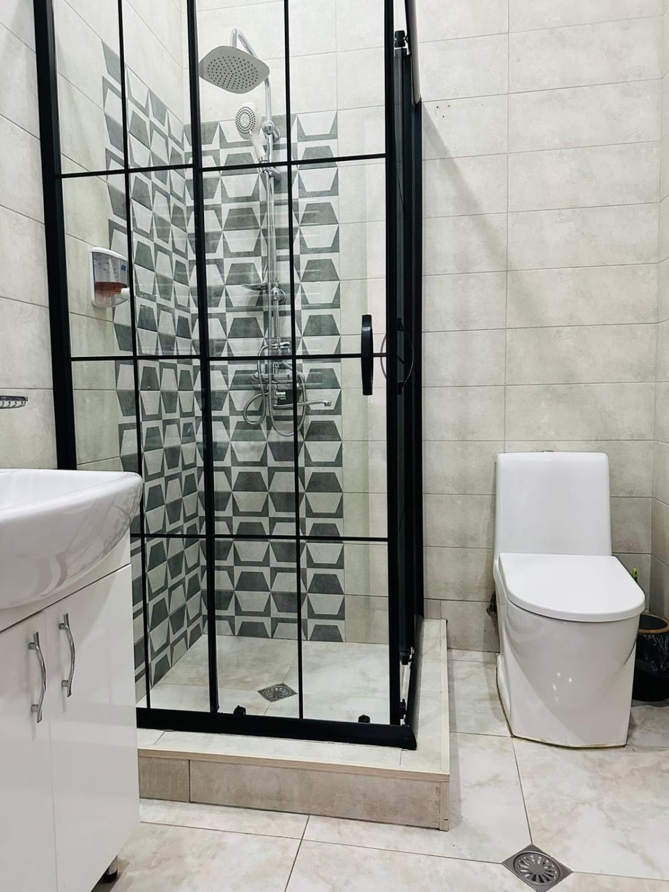 Shower, Toilet, Bathroom