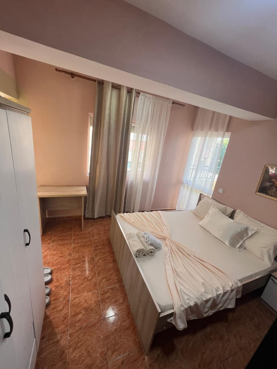 Open Door Hostel Hostel in Tirana