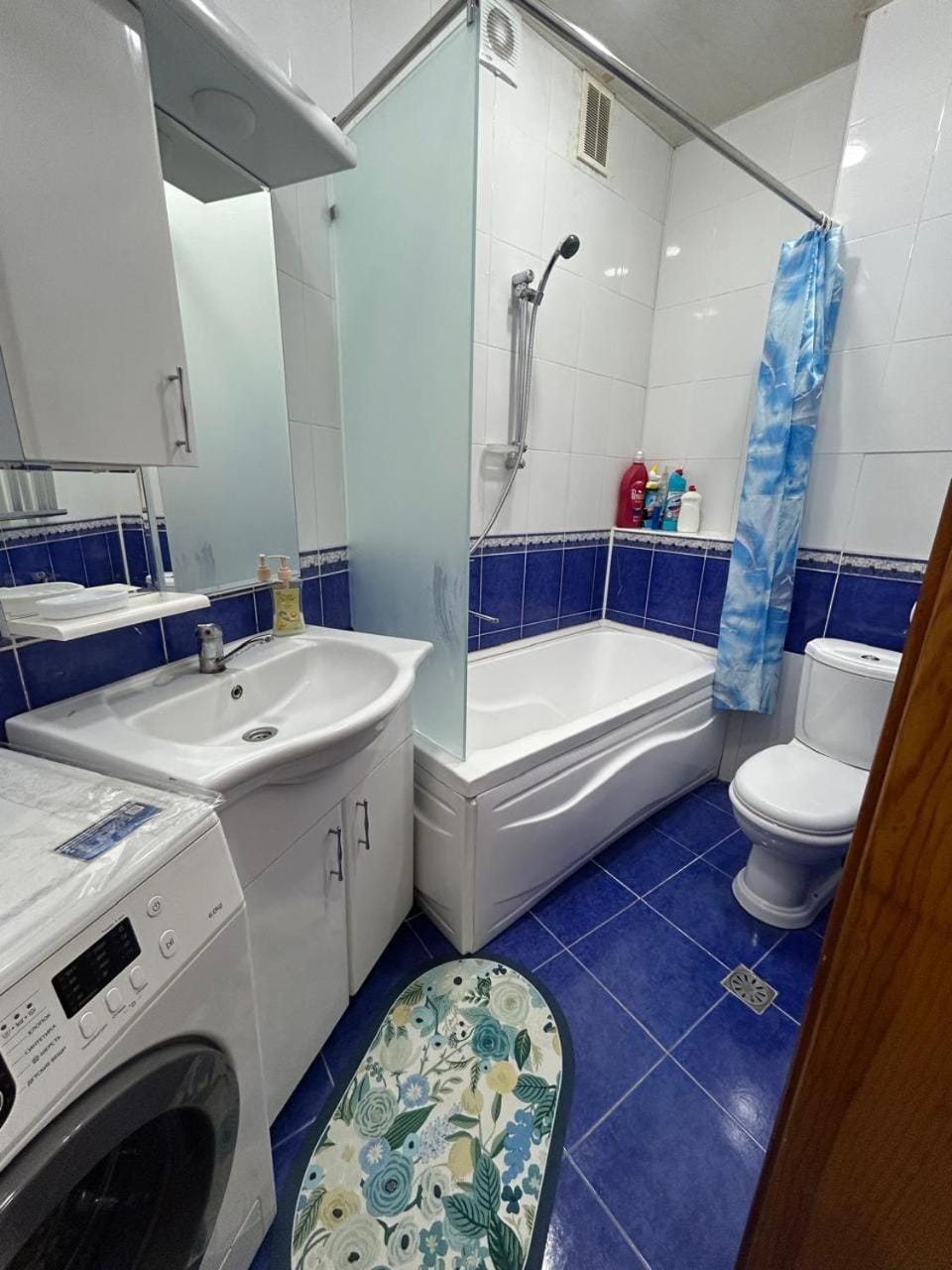 Снежана в центре города Apartment in Baku