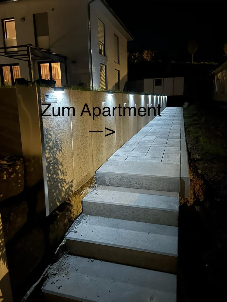 Apartment Hélène mit Doppel- oder 2 Einzelbetten für 2 Personen mit eigenem Eingang -Neubau- Apartment in Baden-Württemberg