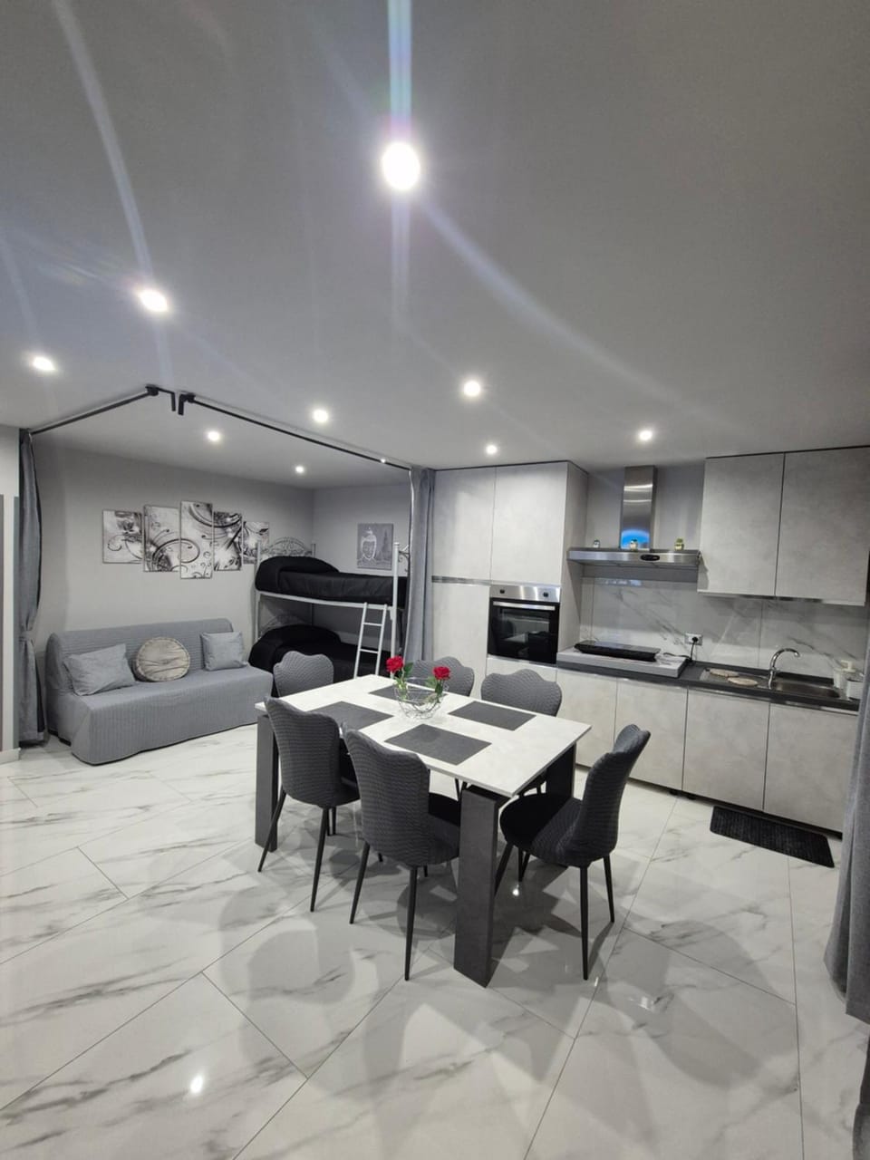 Living room, Dining area