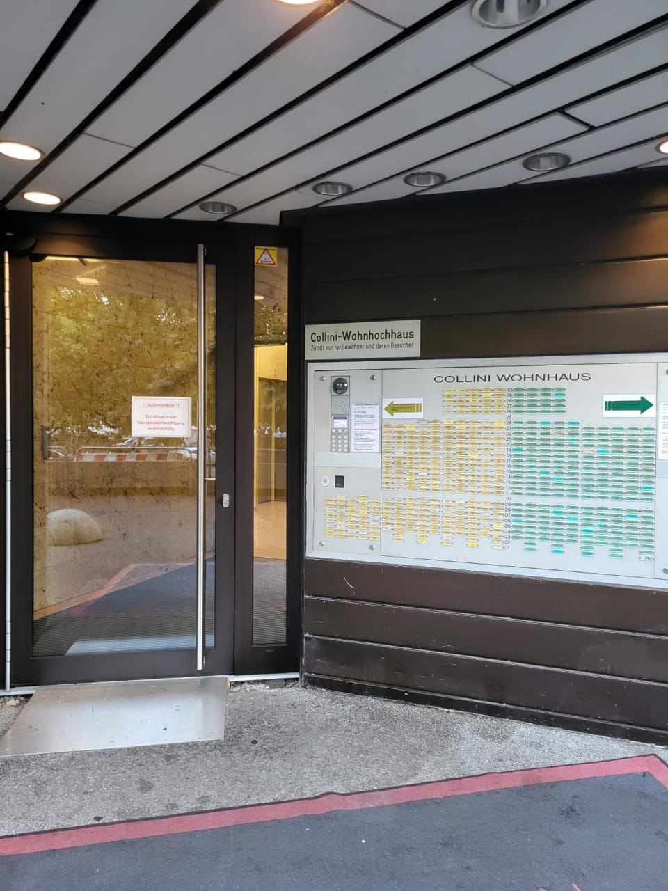 Property building, Facade/entrance