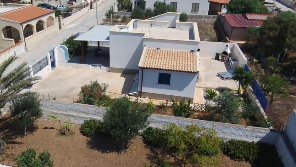 Villa Sunshine House in Sicily