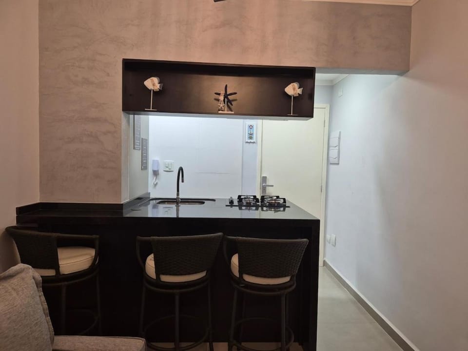 Kitchen or kitchenette, Dining area, stove, stove