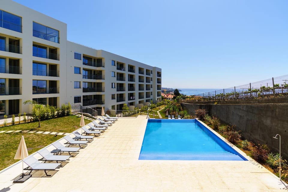 Natural landscape, Pool view, Swimming pool, Swimming pool, sunbed