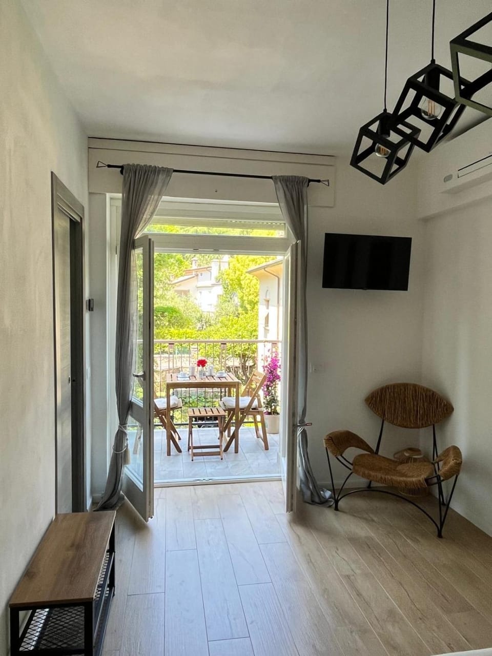 Residence Villa Alba - B&B Suite Disposition 555 Al Vittoriale Apartment hotel in Lake Garda