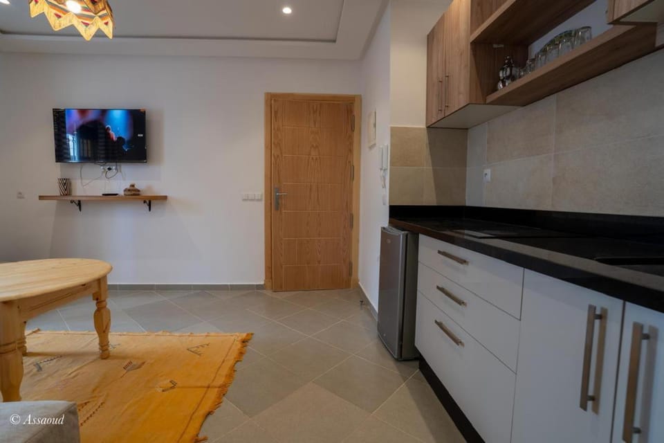 TV and multimedia, Kitchen or kitchenette, stove