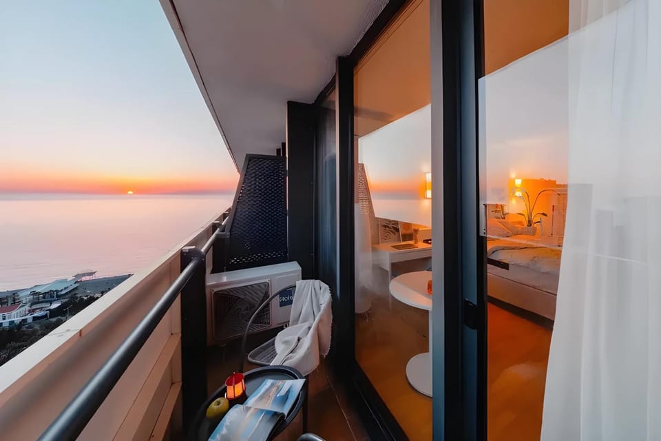 Premium Class Aparthotel with Sea View high floor Apartment hotel in Batumi