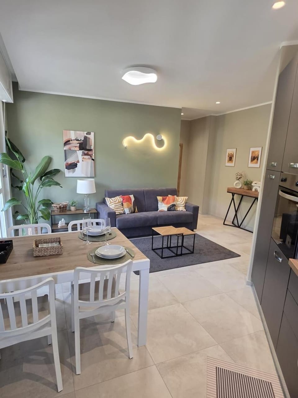 Kitchen or kitchenette, Living room, Dining area