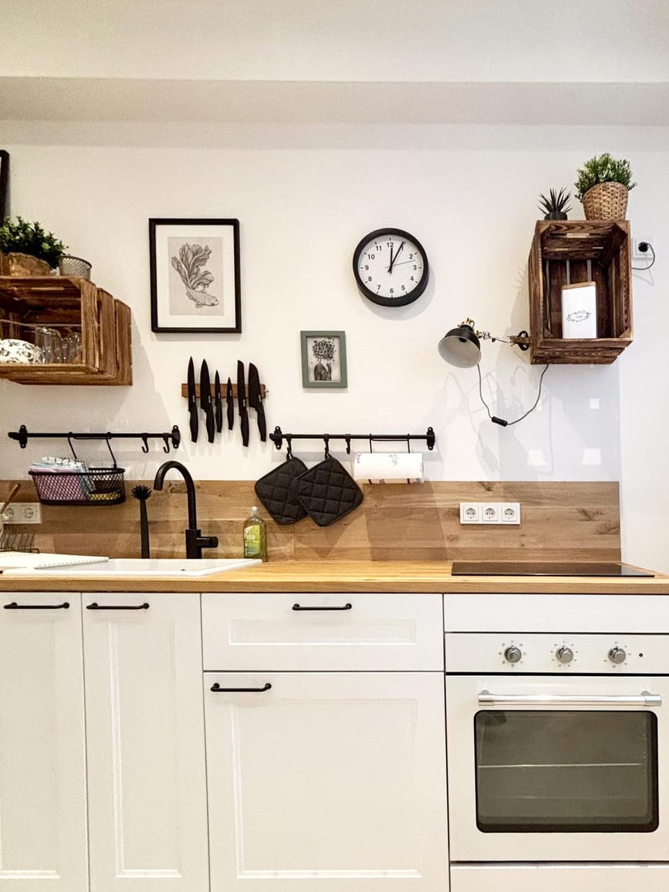 Kitchen or kitchenette, stove