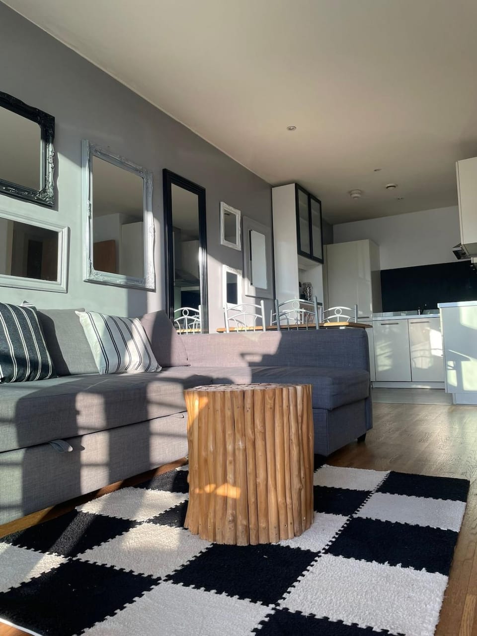 Kitchen or kitchenette, Living room, Dining area