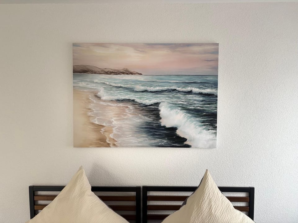 Bed, Photo of the whole room, Decorative detail, Bedroom