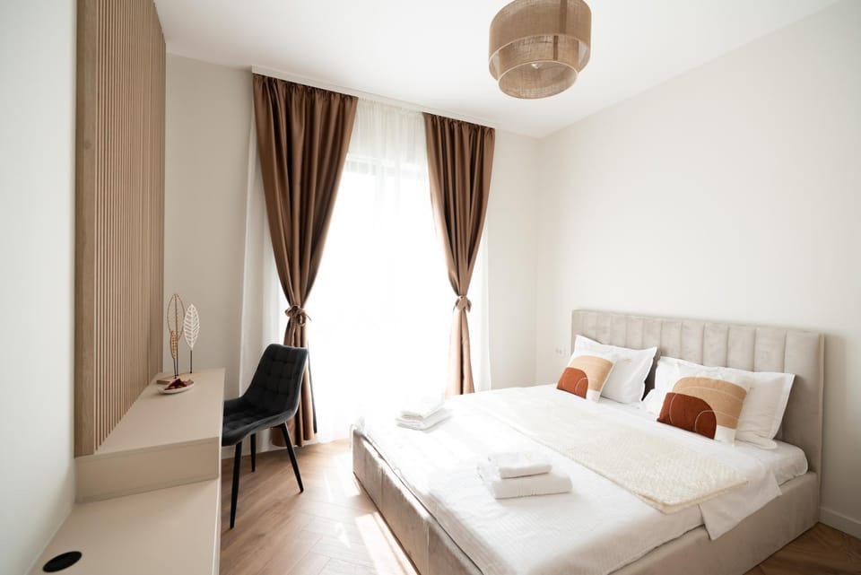 Soni Exclusive Apartments 303 Plaza with Private Parking & Self Check-in Apartment in Bucharest